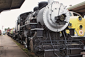 preservation_effort_galveston_railroad_museum_antique_locomotives_model_trains