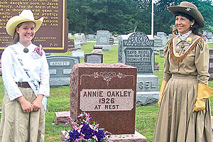 anne-oakley-gravesite