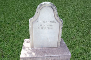 kit-carson-gravestone