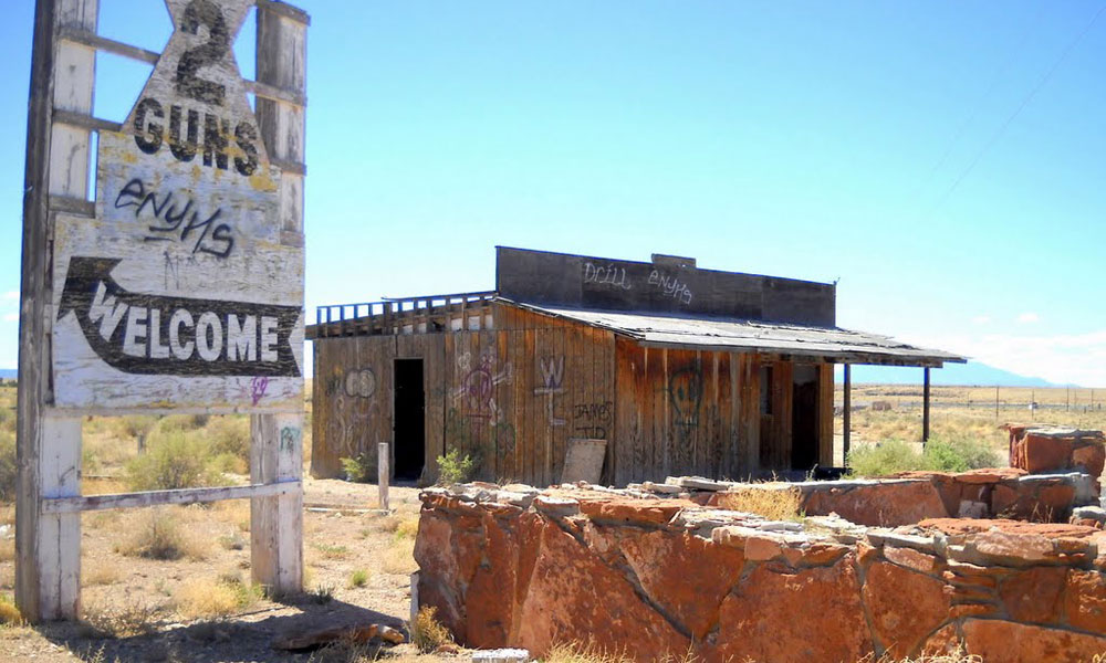 Two Guns Ghost Town