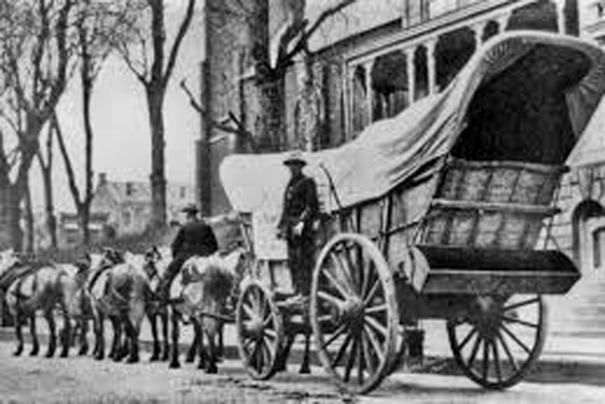 Wagons That Won The West: Conestoga Wagons The Conestoga wagon was large, heavy and built to haul loads up to six tons.