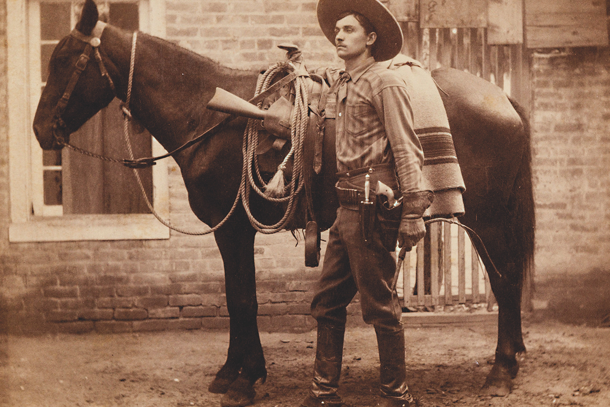 The Texas Ranger Costume, Page 2  Texas history, Old west outlaws